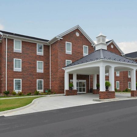 Appomattox Inn And Suites Εξωτερικό φωτογραφία