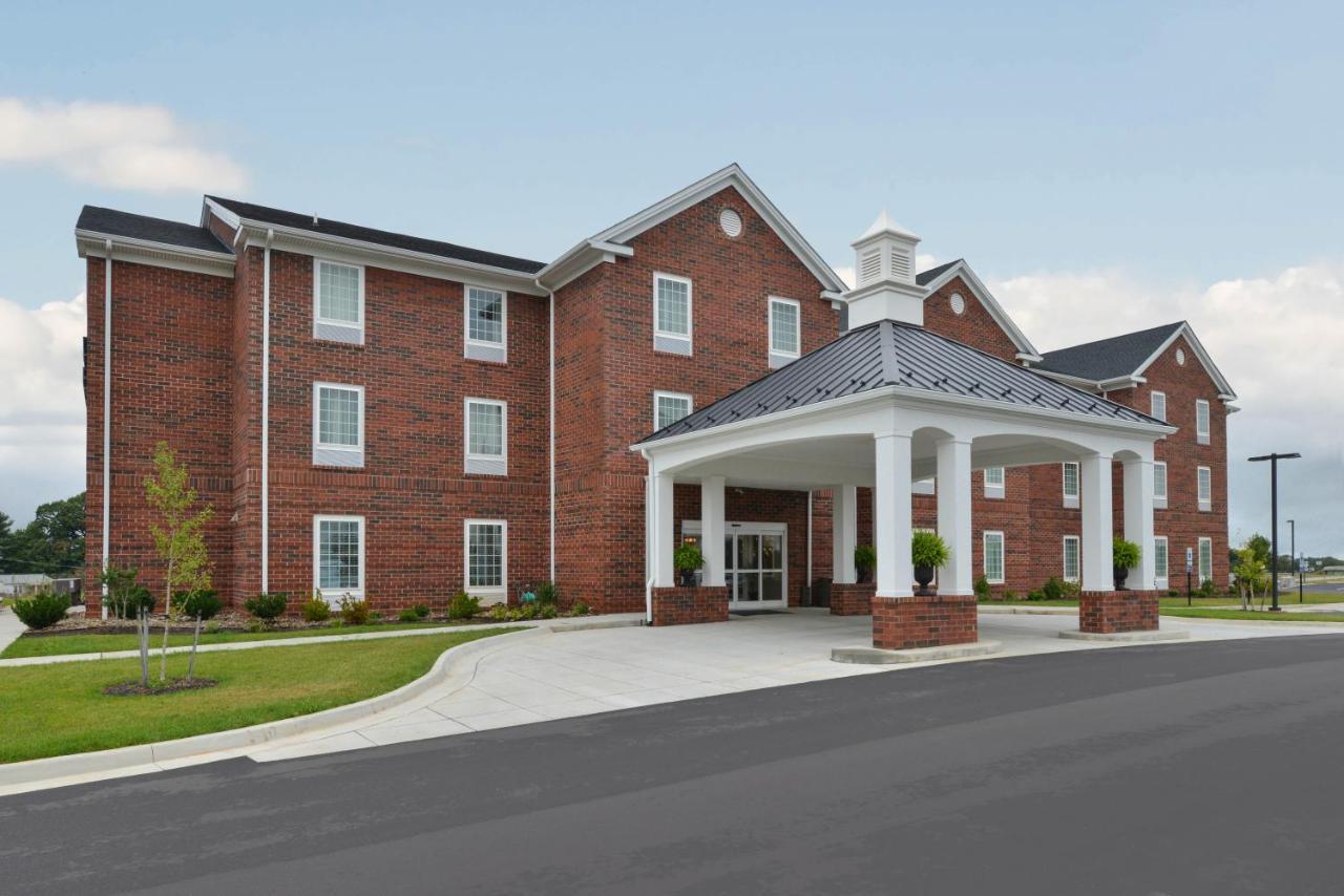 Appomattox Inn And Suites Εξωτερικό φωτογραφία