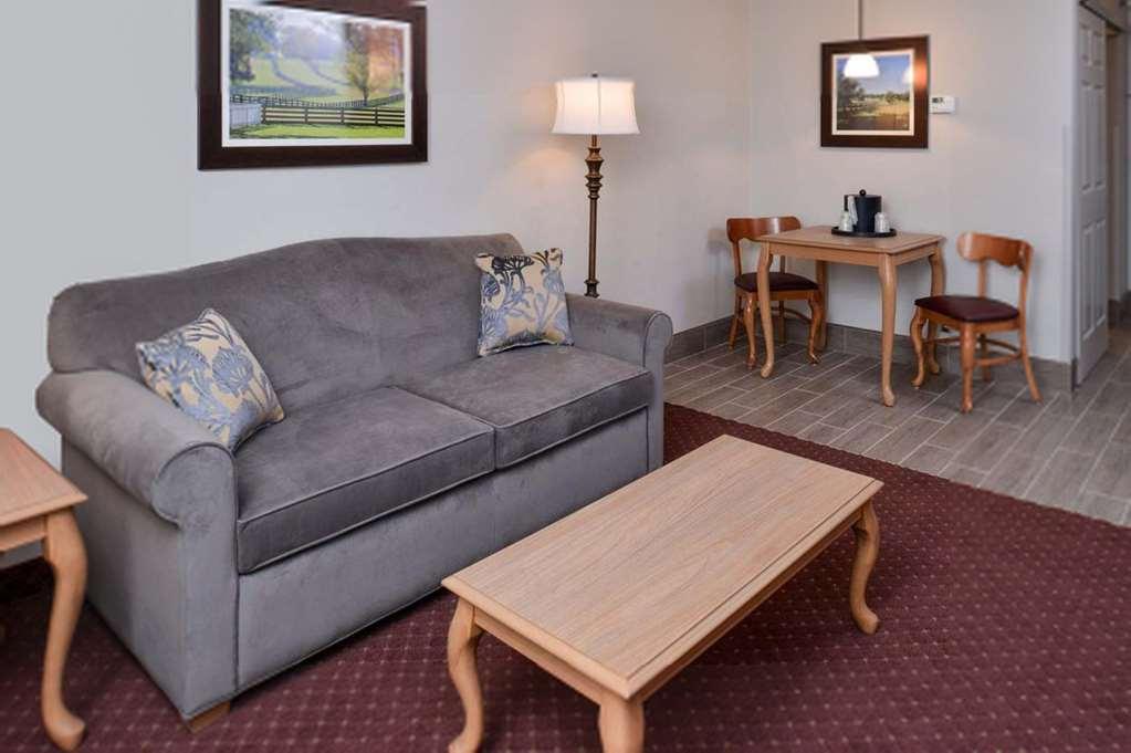 Appomattox Inn And Suites Δωμάτιο φωτογραφία
