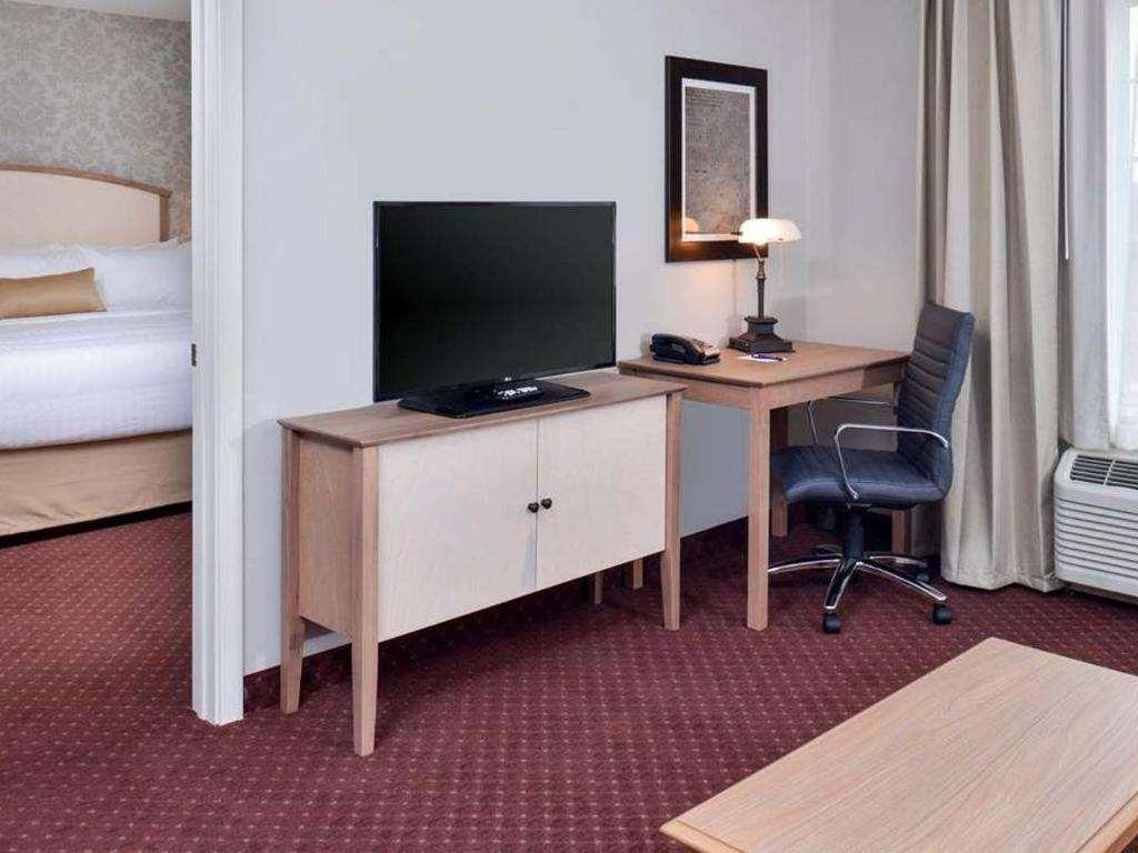 Appomattox Inn And Suites Δωμάτιο φωτογραφία